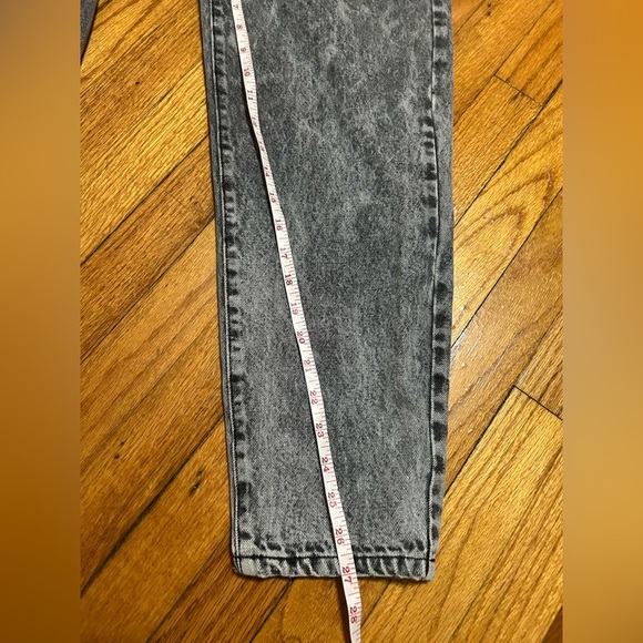 ASTR The Label Women's Petite Perfectly Pleated High Rise Straight Cropped Jean - Picture 5 of 10